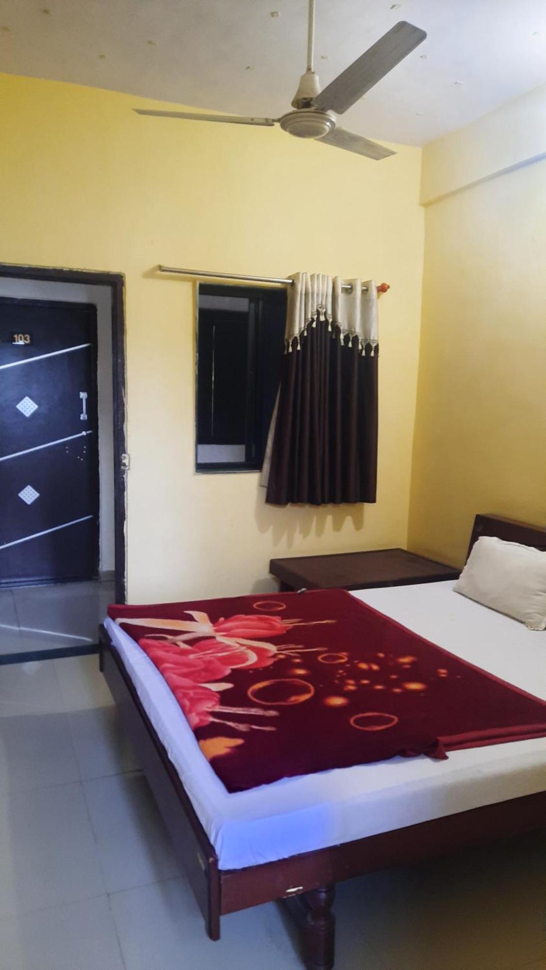 Vadali Hotel Rajtilak Guest House מראה חיצוני תמונה